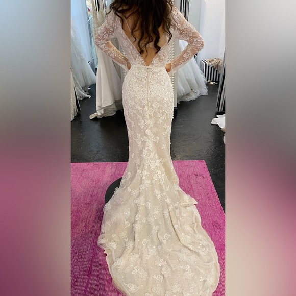 Gorgeous Mira Zwillinger - Vale - Picture 6 of 8